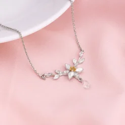 Silver One in a Trillium Necklace
