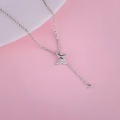 Silver Pretty Butterfly Pendant with Link Chain