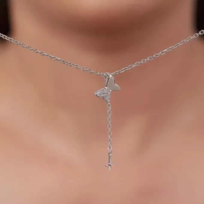 Silver Pretty Butterfly Pendant with Link Chain