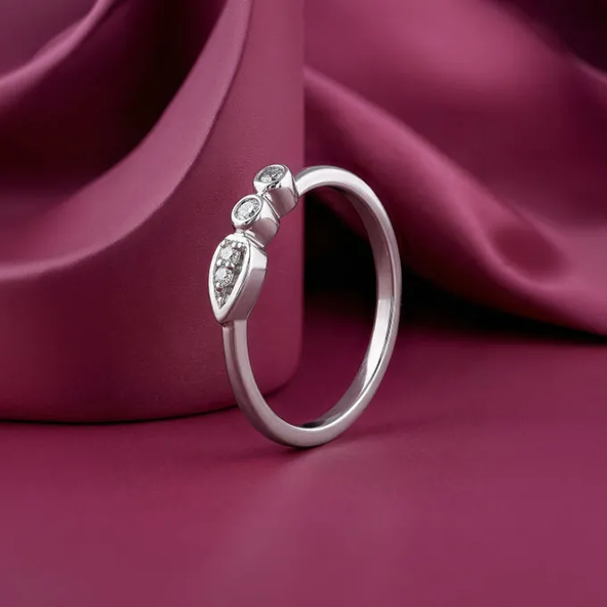 Silver Prism Radiance Ring (Size 12)