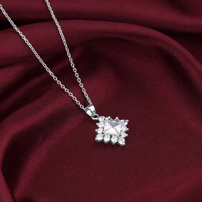 Silver Rhombus Shine Pendant With Link Chain