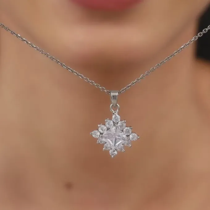 Silver Rhombus Shine Pendant With Link Chain