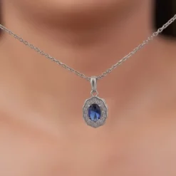 Silver Royal Halo Pendant with Link Chain