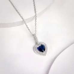 Silver Royal Heart Pendant With Link Chain