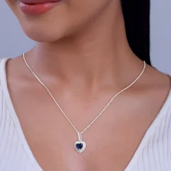 Silver Royal Heart Pendant With Link Chain