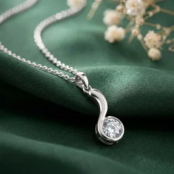 Silver Same Old Love Pendant With Link Chain
