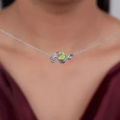 Silver Sonnet 18 Necklace