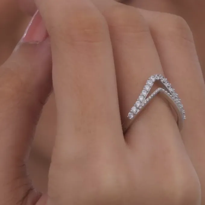 Silver Sparkling Spirits Vanki Ring
