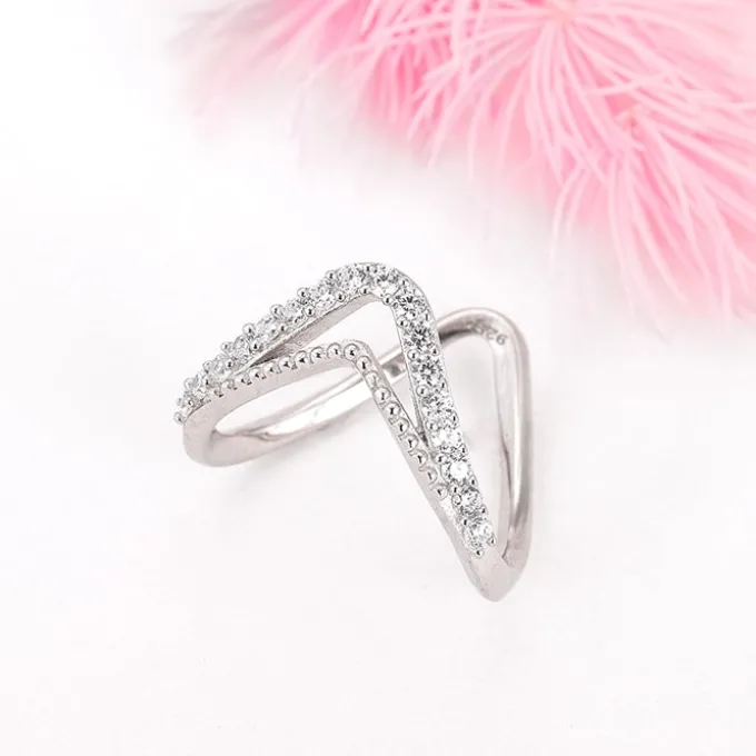 Silver Sparkling Spirits Vanki Ring