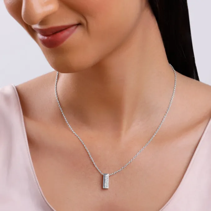 Silver Stellar Bar Pendant With Link Chain