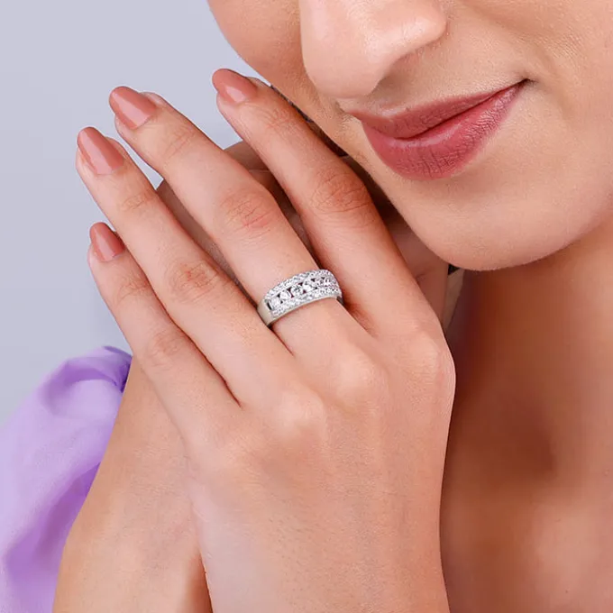 Silver Trilinear Ring